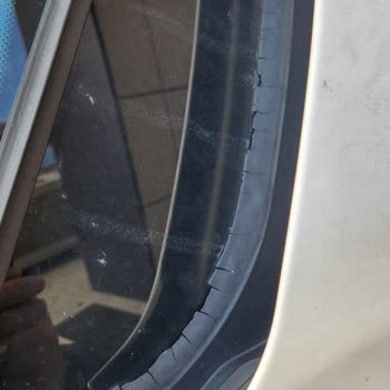 BMW 4.20d F33 Model Araçta Malzeme Kalitesi Sorunu
