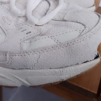 Skechers Ayakkabılarda Beklenmedik Açılmalar