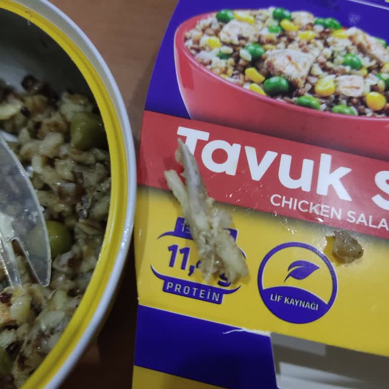 Tavuk Salatasında Tehlikeli Kemik Parçası