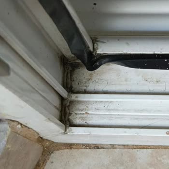 Çam Temizlik 5 Bin Lira Aldı Ama Hiçbir Yeri Temizlemeden Gitmişler!