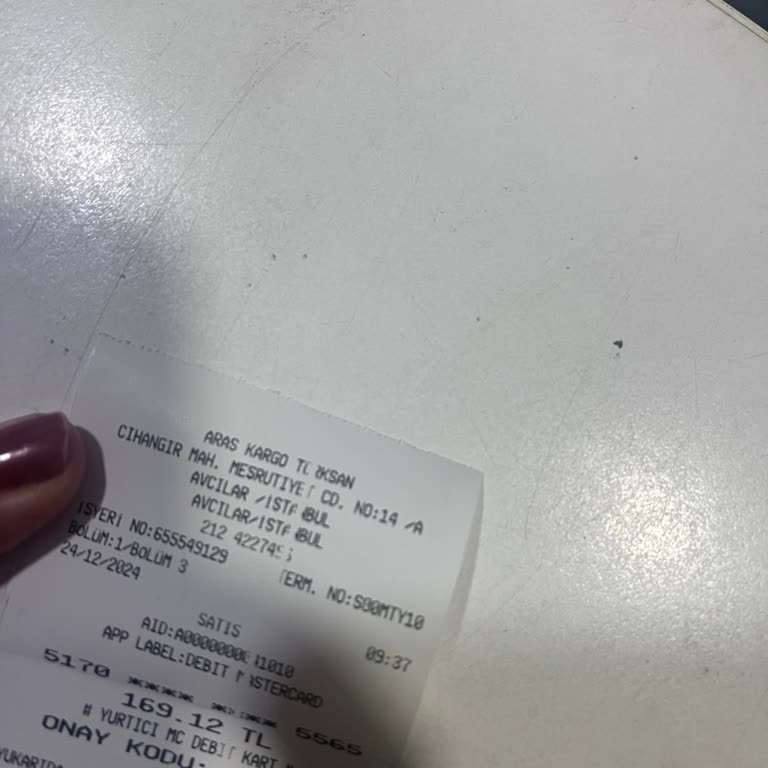 Maf Collection'dan Asılsız Görsellerle Ürün Satışı!