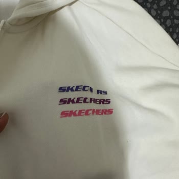 Skechers'tan Aldığım Hırkanın Kalitesizliği