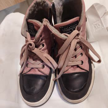 Kaliteli Diye Aldığımız Botun Arması Koptu