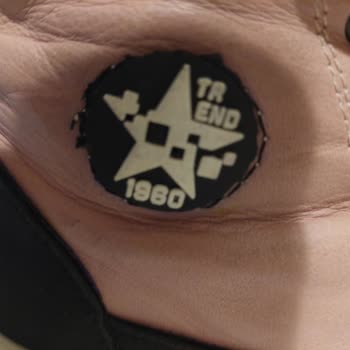 Kaliteli Diye Aldığımız Botun Arması Koptu