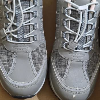 Kalitesiz Ayakkabı: İki Ayda Aşınma Sorunu