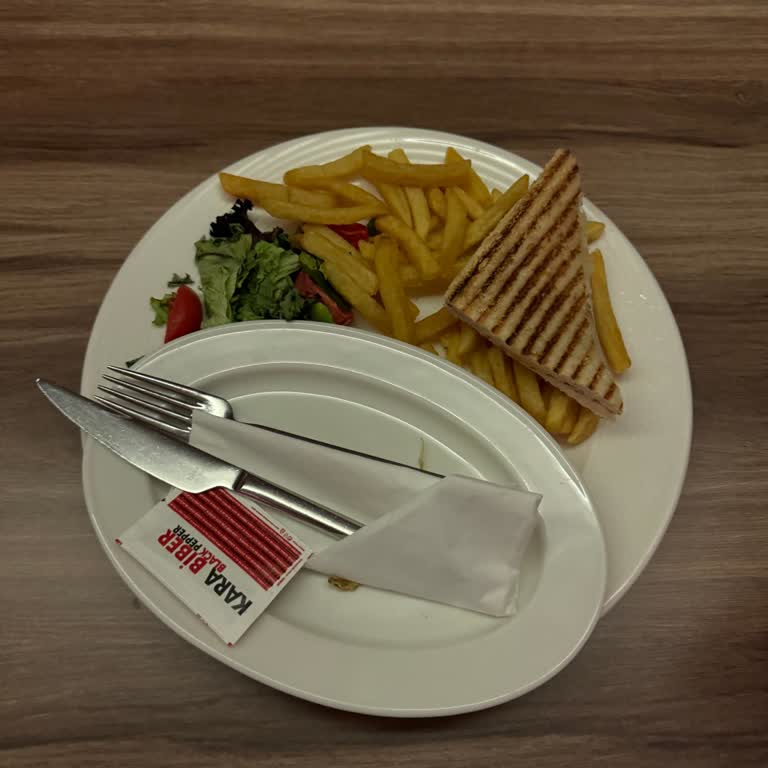 Delux Shimal Otelindeki Hayal Kırıklığı Ve Sağlık Sorunları