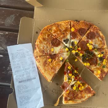 Migros'tan Aldığım Pizzadan Kurt Çıktı!