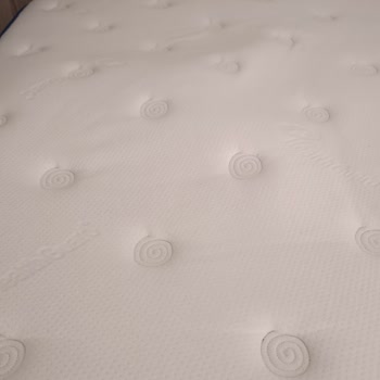 İki Aylık Yatakta Bozulma Ve İlgisiz Servis Sorunu