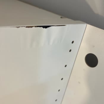 IKEA'dan Hasarlı Ürün Ve Yavaş Destek