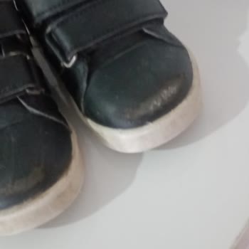 Vicco Işıklı Spor Ayakkabının Hızla Soyulması