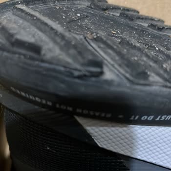 Beş Ayda Kırılan Ayakkabı: Nike Kalitesi Sorgulanıyor