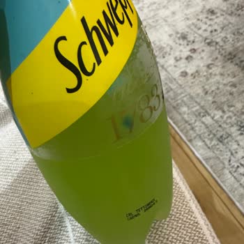 Schweppes Bitter Limon'da Şaşırtan Yeşil Birikintiler