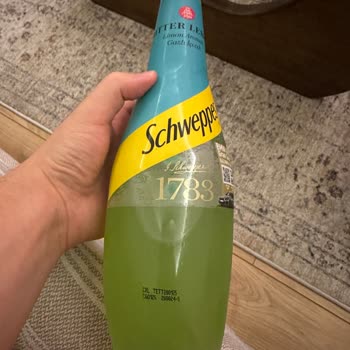 Schweppes Bitter Limon'da Şaşırtan Yeşil Birikintiler