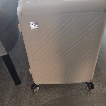 Hasarlı Bagaj Ve İletişim Sorunları: Çözüm Bekleyen Yolcu