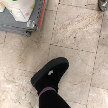 Migros'ta Güvenlik Sorunu: Ayakkabım Zarar Gördü