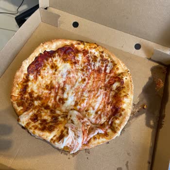 Pizza Hut'tan Hayal Kırıklığı: Pizzalar Beklentiyi Karşılamadı
