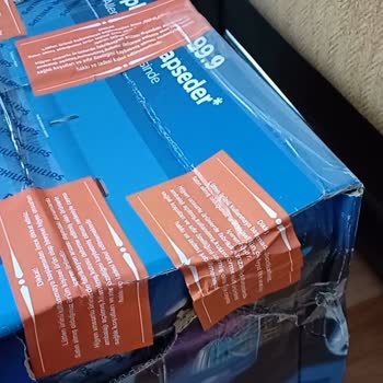 Yırtık Koli Ve Hijyen Etiketiyle Gelen Hayal Kırıklığı