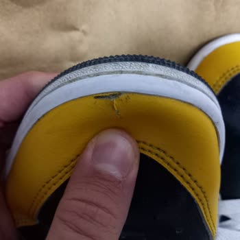 Nike Outlet Mağazasında Hatalı Ürün İadesi Sorunu