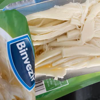 BİM'den Aldığımız Peynirde Uzun Kıl Şoku