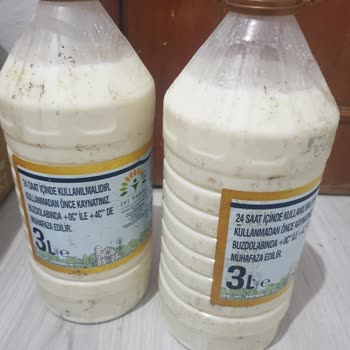 Tazedirekt'ten Gelen Hijyen Sorunu: Çamurlu Süt Bidonları