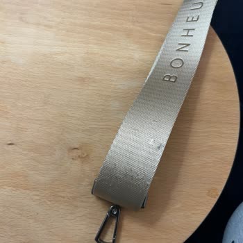 Yanlış Ürün Ve Ulaşılmaz Müşteri Hizmetleri