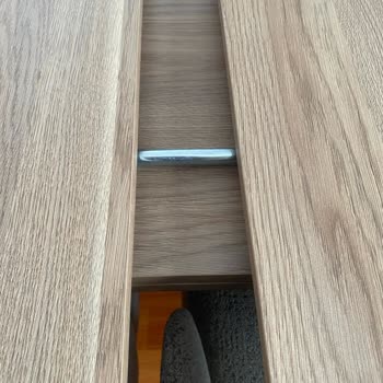 Kilim Mobilya İle Sorunlu Yemek Masası Deneyimi