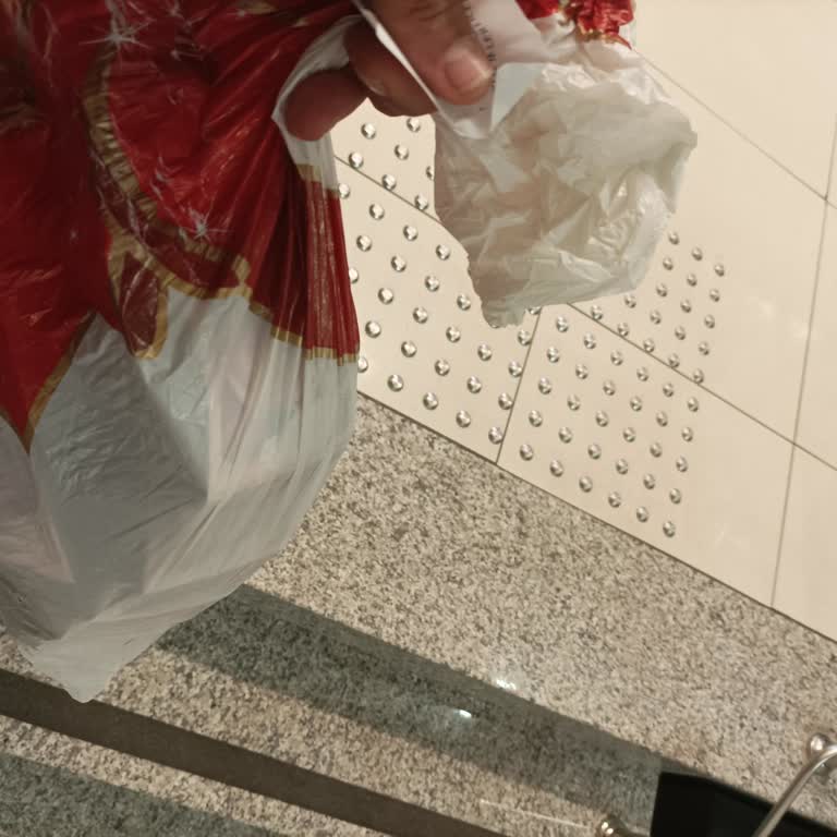 Buca'da Şube Yok, Kendi Paramı Yatırmak İmkansız