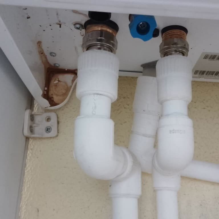 Paslı Ve Eksik Parçalı Kombi, İade Kabul Edilmiyor