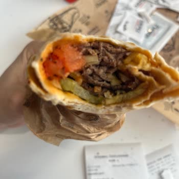 Özdilek AVM'de Beklentileri Karşılamayan Dürüm Deneyimi