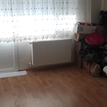 Teslimat Gecikmesi Ve İletişim Sorunları