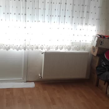 Teslimat Gecikmesi Ve İletişim Sorunları