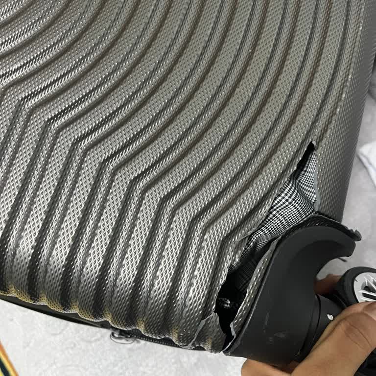 Bagaj Hasarı Ve İlgisizlik Mağduriyeti