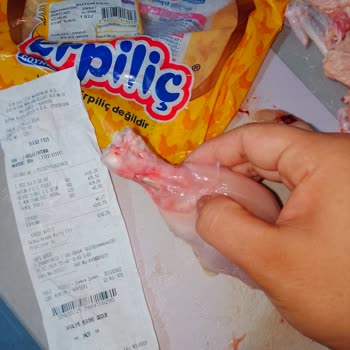 BİM'den Aldığım Tavukta Şaşırtıcı Koku Ve Renk Sorunu