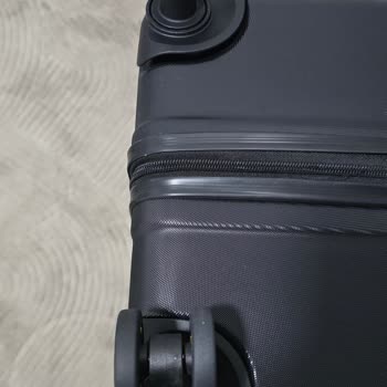 Kırık Valiz Ve İade Sorunu: Şok Market'te Mağduriyet