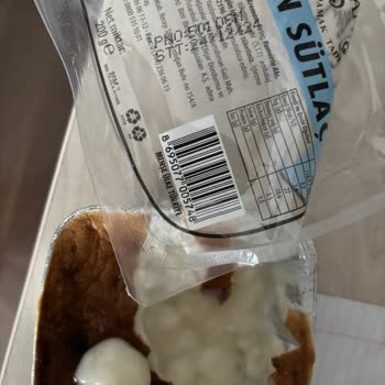 BİM Marketlerinde Satılan Sütlaçta Hijyen Sorunu