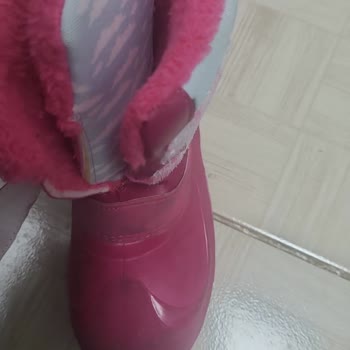 Kız Çocuk Ayakkabısında Hayal Kırıklığı: Yanlış Tamirat Ve İade Sorunu