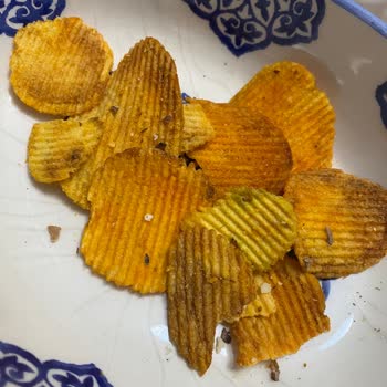 Cipslerin Kararmış Ve Tadı Bozulmuş