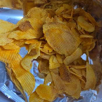 Cipslerin Kararmış Ve Tadı Bozulmuş