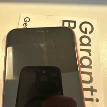 Getmobil Agrade iPhone 11'de Beklenmedik Çizikler Ve İlgisiz Müşteri Hizmetleri!