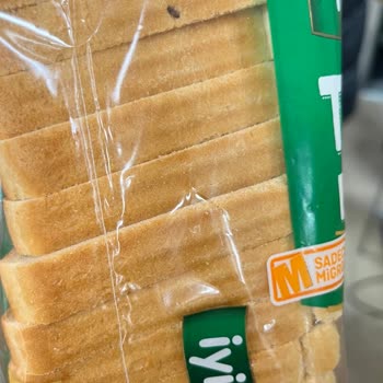 Migros İyilik Marka Tost Ekmeğinde Böcek Şikayeti