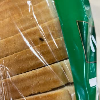 Migros İyilik Marka Tost Ekmeğinde Böcek Şikayeti