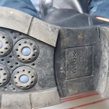 Geox Botlarda Taban Çatlaması Sorunu