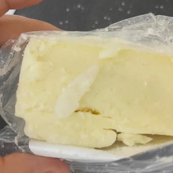 BİM Peynirden Çıkan Plastik Şoku