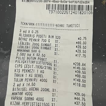 BİM Peynirden Çıkan Plastik Şoku