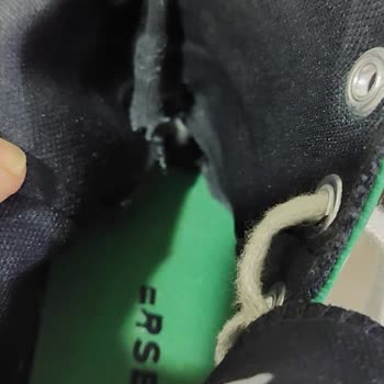 Converse Botlarda Sürekli Yırtılma Sorunu