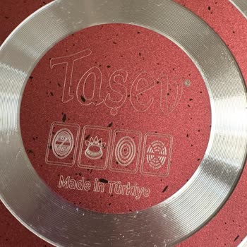 Granit Tencere Seti İlk Kullanımda Kabardı