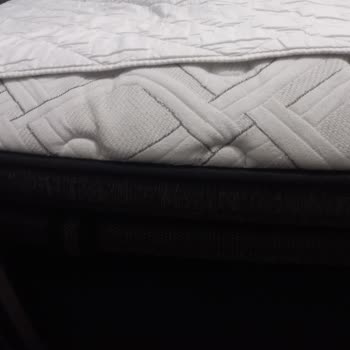 Yatsan Yatak Sorunu: Hamile Müşteriye Mağduriyet