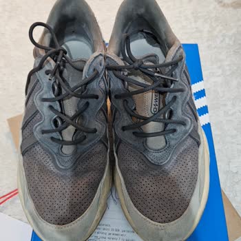 Adidas Ayakkabının Hızla Yıpranması Ve Mağaza Cevabı