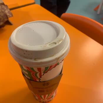 Starbucks Kapak Kalitesi: Beklenmeyen Sorunlar