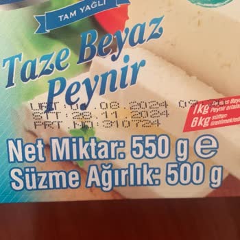 Tarihi Geçmiş Peynir Ve İlgisiz Müşteri Hizmetleri